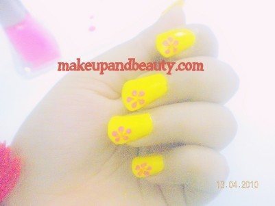 flower 2 How To Do Nail Art At