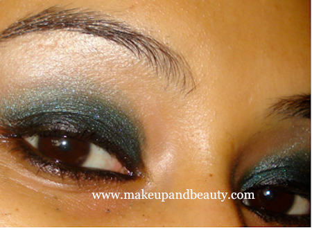 Black green eye makeup