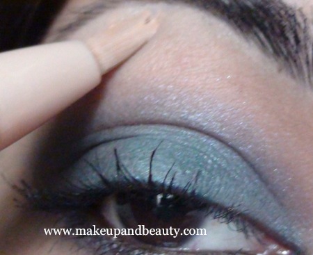 Blue Dahlia Eye Makeup highlight
