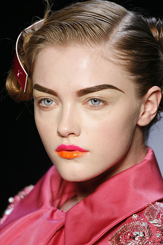 hair colours 2011 summer. spring summer hair color trends 2011. Trend 2 : Strong Brow