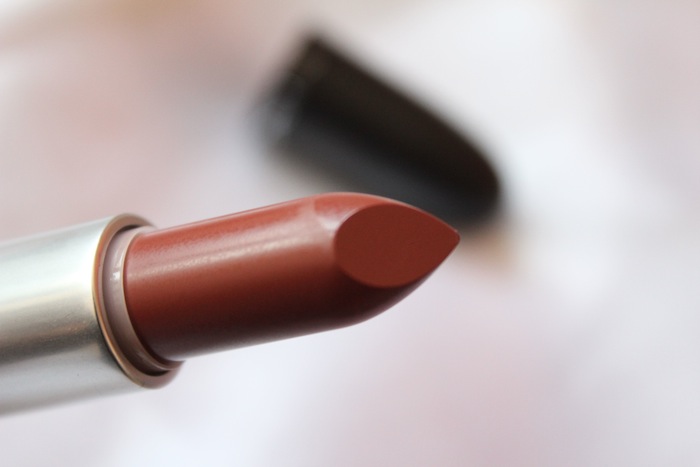 mac taupe lipstick MAC Taupe Lipstick Review, Swatch, Outfit