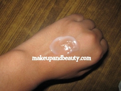 Purifying Cleanser Swatch