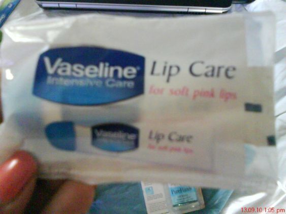Vaseline intensive care: lip care for soft pink lips