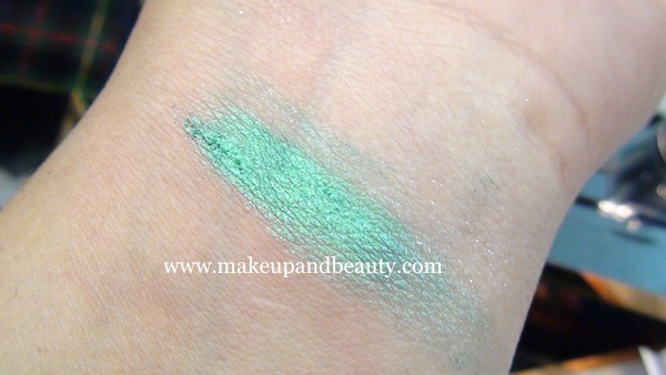 MAC Teal Pigment swatch