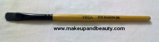 vega eye shadow brush