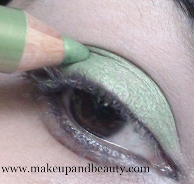 green shimmer stick all over the lid