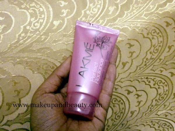 lakme perfect radiance face wash