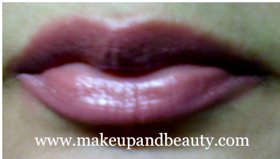 maybelline color sensational lipstick totally toffee on lips