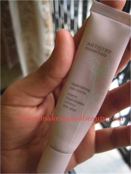 Amway Artistry Essentials Replenishing Eye Cream Review