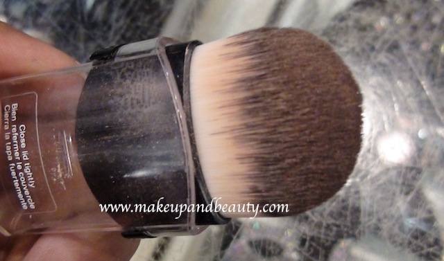 Revlon Colorstay Aqua Mineral Makeup brush