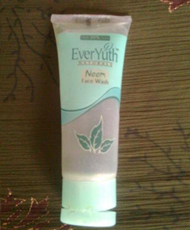 everyuth naturals neem face wash