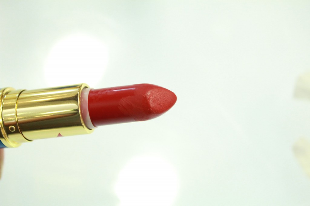 mac russian red lipstick