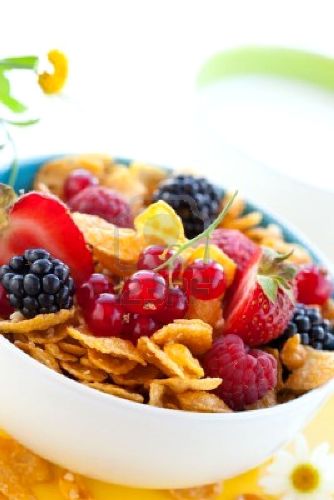 bowl-of-cornflakes-with-milk-and-fruits