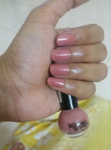 Elle 18 Color Bomb Nail Polish No 7 Review and NOTD