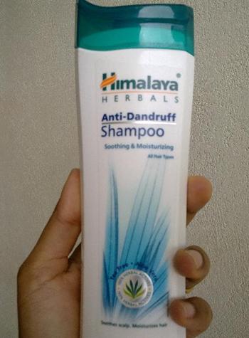 Himalaya Herbals AntiDandruff Shampoo Review