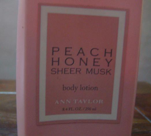 Ann Taylor peach honey sheer musk body lotion