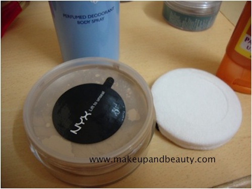 NYX Loose Powder Review, Swatch