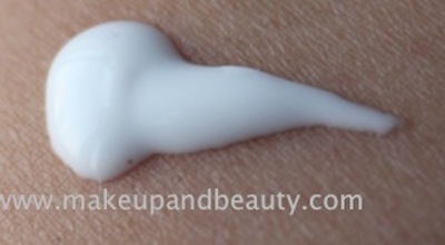 clinique cleansing milk swatch