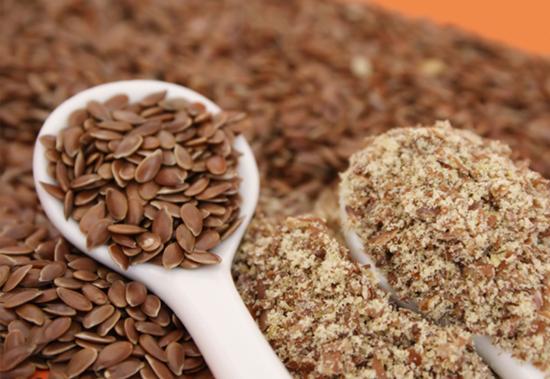 Health and Beauty Benefits of Flaxseed Oil