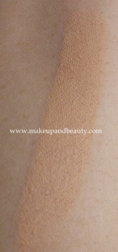 Lakme Absolute concealer