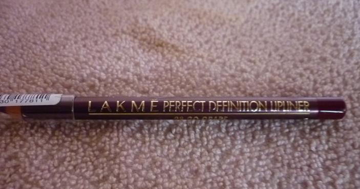 Lakme Perfect Definition Lip Liner Go Grape