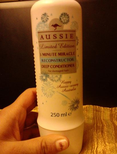 Aussie Limited Edition 3 Minute Miracle Reconstructor Deep Conditioner For Damaged Hair