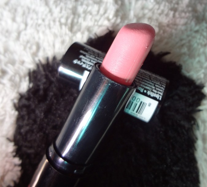 NYX Round Lipstick in Strawberry Milk