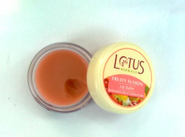 Lotus Herbals Fruity Fusion Lip Balm Review