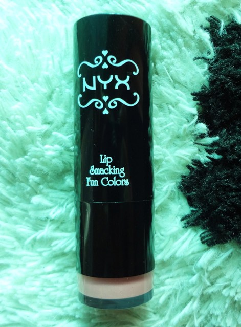 NYX Round Lipstick in Strawberry Milk #595