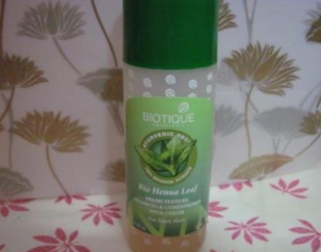 Biotique Bio Henna Leaf Shampoo and Conditioner