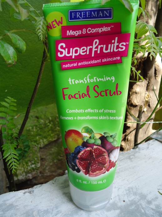 Freeman Superfruits Transforming Facial Scrub