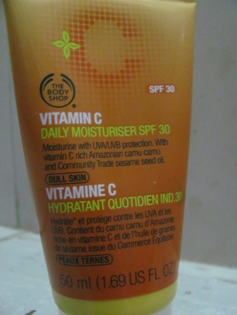 The Body Shop Vitamin C Daily Moisturizer with SPF 30 Review