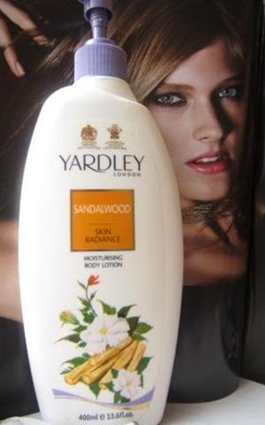 Yardley Skin Radiance Moisturizing Body Lotion Sandalwood