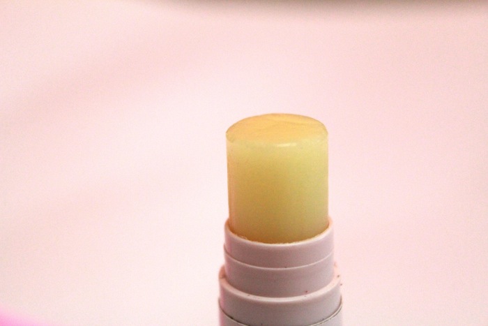 the body shop vitamin e lip balm product