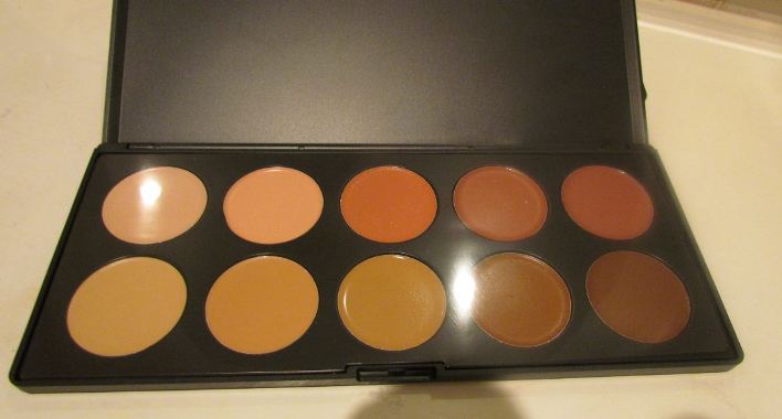 BH Cosmetics 10 Color Camouflage and Concealer Palette