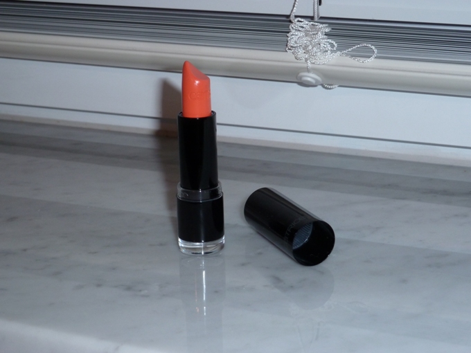 Catrice Ultimate Colour Lipstick in 050 Princess Peach