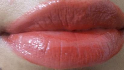 Tips & Toes Lip Lustre Lipstick Rozyln