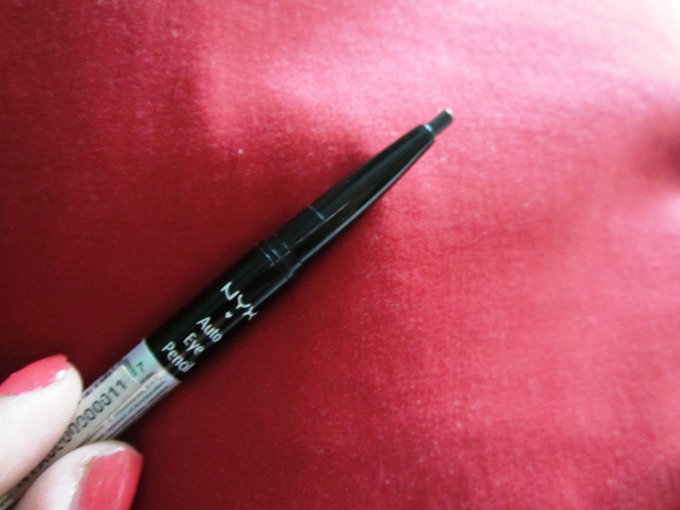 NYX Auto Eye Pencil in Charcoal