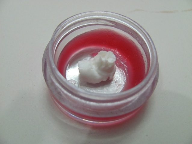 How To Make Lip Gloss At Home With Old Lipstick