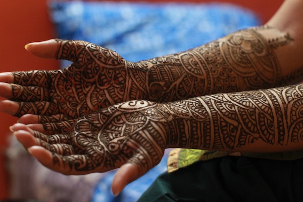 indian wedding bride mehandi