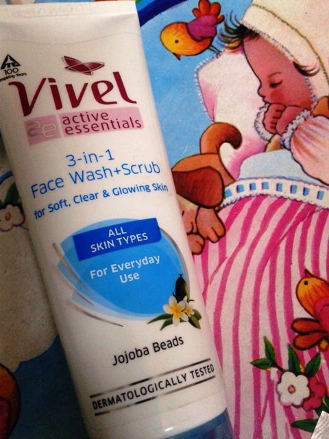 Vivel Active Essentials 3 in 1 Face Wash and Scrub