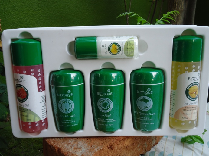 Biotique Natural Miracles For Age Control Facial Kit