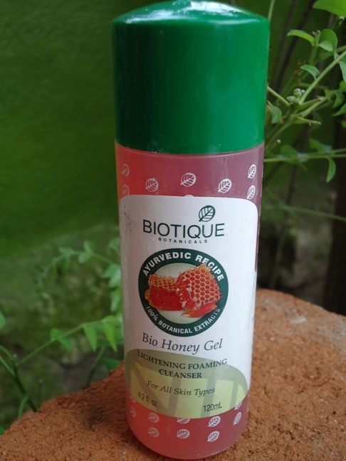 Biotique Bio Honey Cleanser