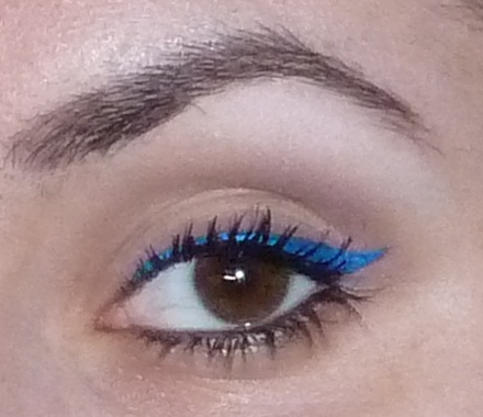 P2 Blue Metallic Eyeliner