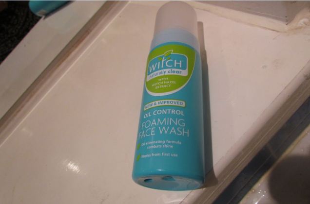 Witch Naturally Clear Oil Control Foaming Face Wash