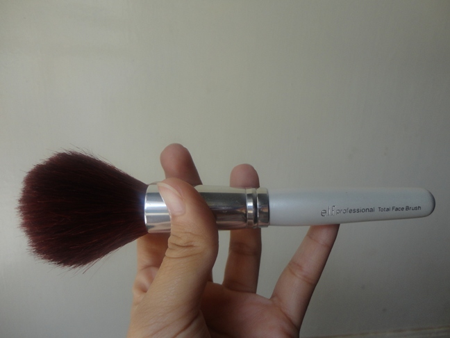 ELF Professional Total Face Brush