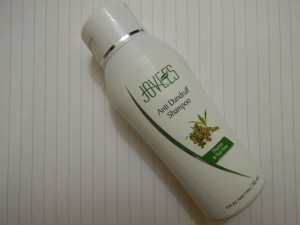 Jovees Anti Dandruff Shampoo Review