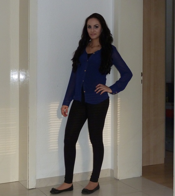 Outfit Of The Day Sheer Blouse and Leggings