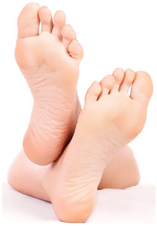 how to treat sweaty and smelly feet