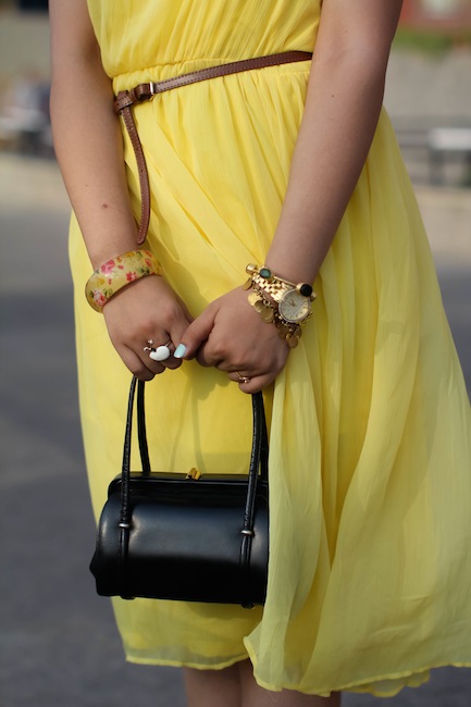 yellow dress outfit